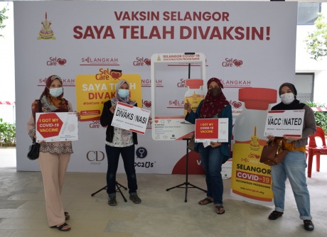 PESTECH employees getting vaccinated